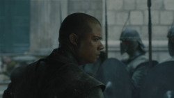 extant_GameOfThrones_8x06-TheIronThrone_0343