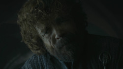 extant_GameOfThrones_8x06-TheIronThrone_0846
