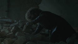 extant_GameOfThrones_8x06-TheIronThrone_0872