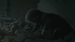 extant_GameOfThrones_8x06-TheIronThrone_0878