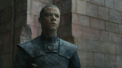extant_GameOfThrones_8x06-TheIronThrone_1155