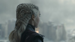 extant_GameOfThrones_8x06-TheIronThrone_1574
