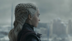 extant_GameOfThrones_8x06-TheIronThrone_1579