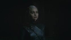 extant_GameOfThrones_8x06-TheIronThrone_3167