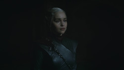 extant_GameOfThrones_8x06-TheIronThrone_3168