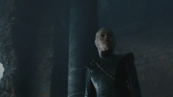 extant_GameOfThrones_8x06-TheIronThrone_3245