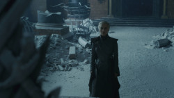 extant_GameOfThrones_8x06-TheIronThrone_3279