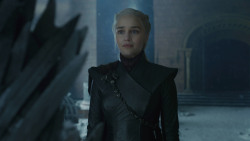 extant_GameOfThrones_8x06-TheIronThrone_3303