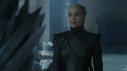 extant_GameOfThrones_8x06-TheIronThrone_3308