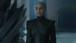 extant_GameOfThrones_8x06-TheIronThrone_3313