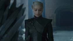 extant_GameOfThrones_8x06-TheIronThrone_3317