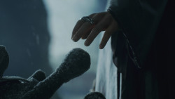 extant_GameOfThrones_8x06-TheIronThrone_3324