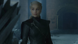 extant_GameOfThrones_8x06-TheIronThrone_3368