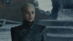 extant_GameOfThrones_8x06-TheIronThrone_3490
