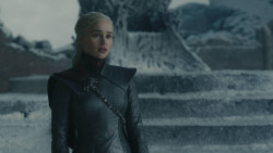 extant_GameOfThrones_8x06-TheIronThrone_3508