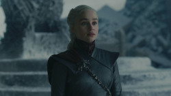 extant_GameOfThrones_8x06-TheIronThrone_3517