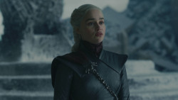 extant_GameOfThrones_8x06-TheIronThrone_3520