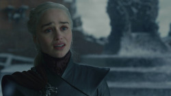 extant_GameOfThrones_8x06-TheIronThrone_3577