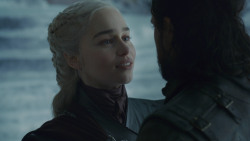 extant_GameOfThrones_8x06-TheIronThrone_3624