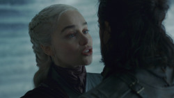 extant_GameOfThrones_8x06-TheIronThrone_3679