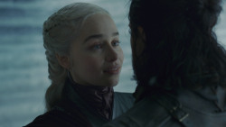 extant_GameOfThrones_8x06-TheIronThrone_3683