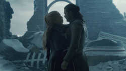 extant_GameOfThrones_8x06-TheIronThrone_3698
