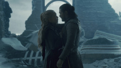 extant_GameOfThrones_8x06-TheIronThrone_3700