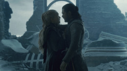 extant_GameOfThrones_8x06-TheIronThrone_3701