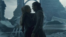 extant_GameOfThrones_8x06-TheIronThrone_3703