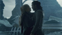 extant_GameOfThrones_8x06-TheIronThrone_3710