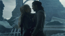extant_GameOfThrones_8x06-TheIronThrone_3712
