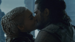 extant_GameOfThrones_8x06-TheIronThrone_3763