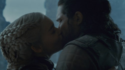 extant_GameOfThrones_8x06-TheIronThrone_3768