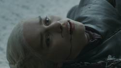 extant_GameOfThrones_8x06-TheIronThrone_3817