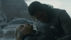 extant_GameOfThrones_8x06-TheIronThrone_3877