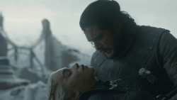 extant_GameOfThrones_8x06-TheIronThrone_3895