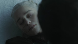 extant_GameOfThrones_8x06-TheIronThrone_3949