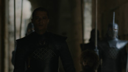 extant_GameOfThrones_8x06-TheIronThrone_4460