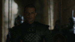 extant_GameOfThrones_8x06-TheIronThrone_4462