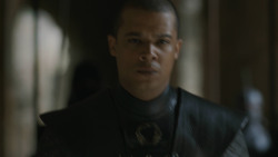 extant_GameOfThrones_8x06-TheIronThrone_4465