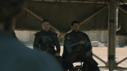 extant_GameOfThrones_8x06-TheIronThrone_4531