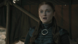 extant_GameOfThrones_8x06-TheIronThrone_4581