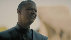 extant_GameOfThrones_8x06-TheIronThrone_4707