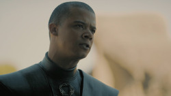 extant_GameOfThrones_8x06-TheIronThrone_4711