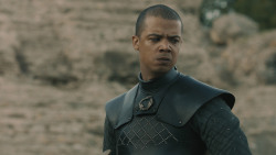 extant_GameOfThrones_8x06-TheIronThrone_4797