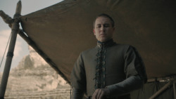 extant_GameOfThrones_8x06-TheIronThrone_4852