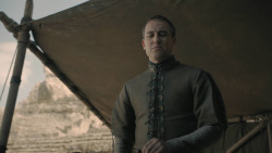 extant_GameOfThrones_8x06-TheIronThrone_4861