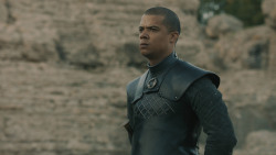 extant_GameOfThrones_8x06-TheIronThrone_5150