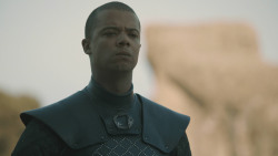 extant_GameOfThrones_8x06-TheIronThrone_5358