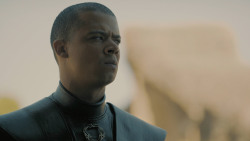 extant_GameOfThrones_8x06-TheIronThrone_5379